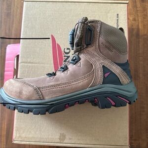 Red Wing Women’s Boots 7 New Tradeswoman